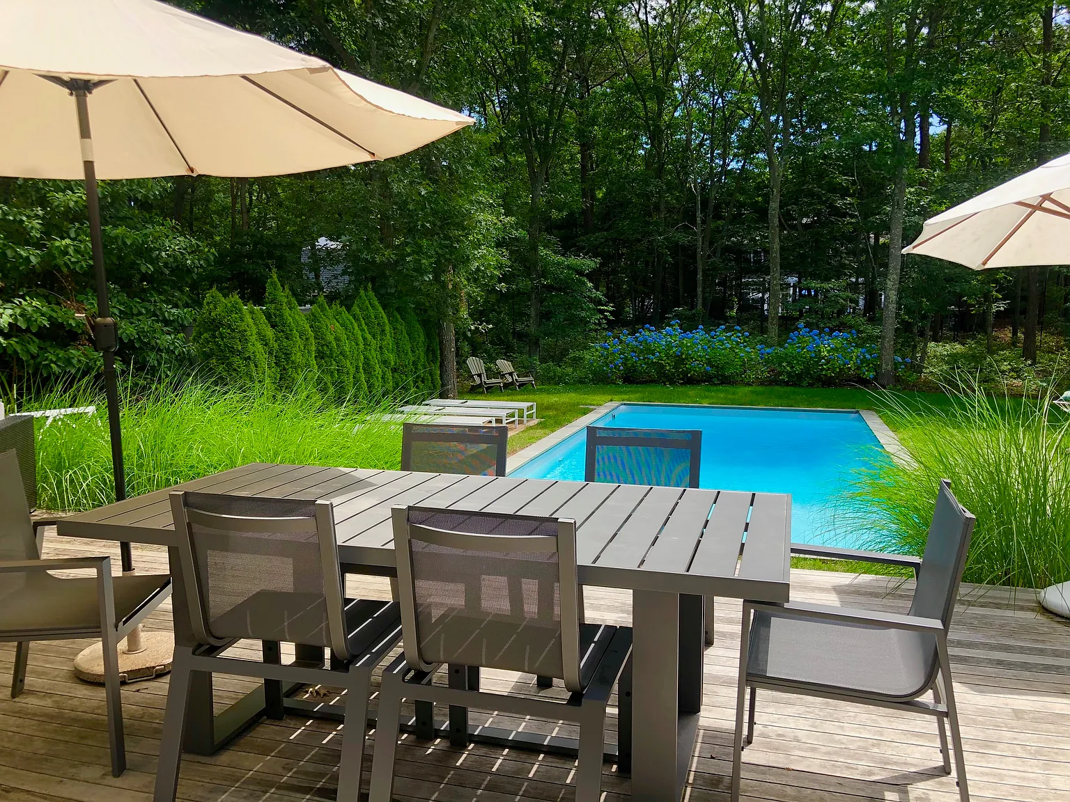 Chic East Hampton Retreat — Photo 3