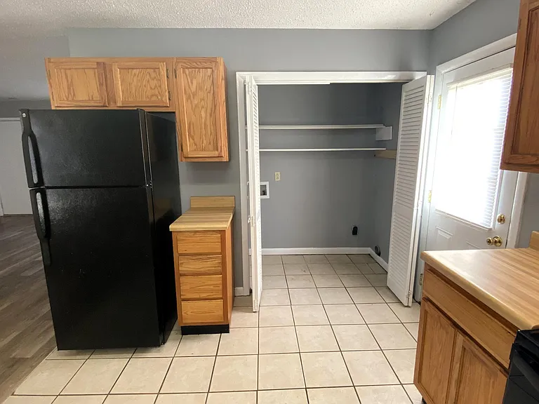 3835 Acorn Ave — Photo 11