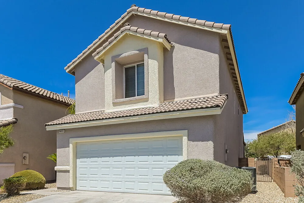 3 bed, 2.0 bath, 1816 sqft, $2,035 — Photo 4