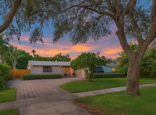 777 Lagoon Drive, North Palm Beach, FL 33408