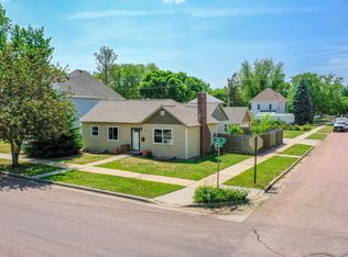 701 E 4th Ave, Mitchell, SD 57301