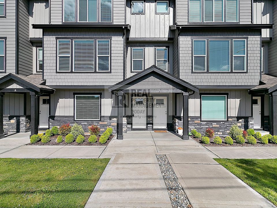 1st image of 22 Avenue E #B