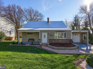 1726 Ridgewood Rd, York, PA 17406