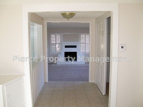 2nd image of 755 Steiner Cir APT B