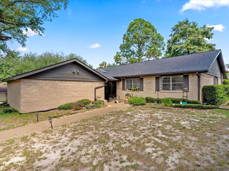 1st image of 107 Karen Ct