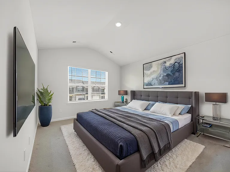 1175 Evelynnview Ln — Photo 33