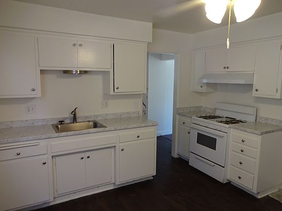 4th image of 328 S Steckel Dr APT B