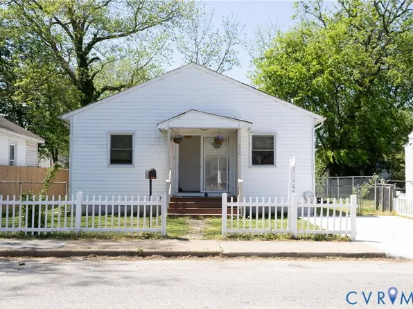 128 S 12th Ave, Hopewell, VA 23860