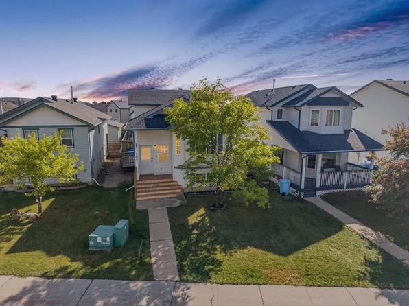 109 NW Laurier Rd, Wood Buffalo, AB T9K 2L4