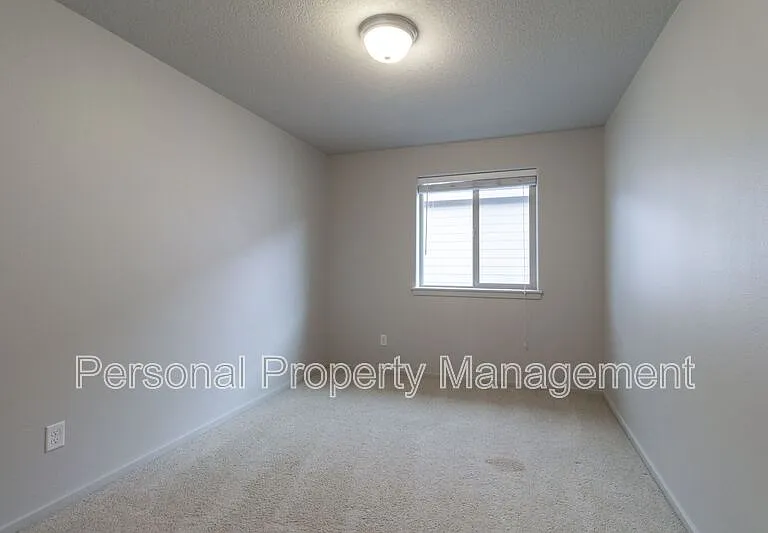 1311 NE 82nd Way — Photo 11