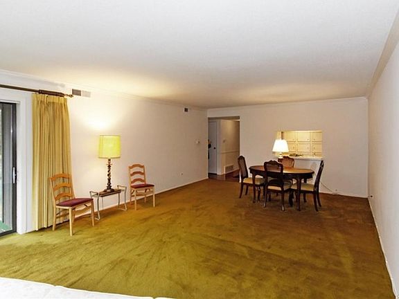 5th image of 1295 N Sterling Ave Unit 104
