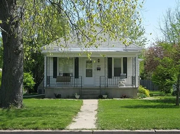 1507 S Bloomington St, Streator, IL 61364