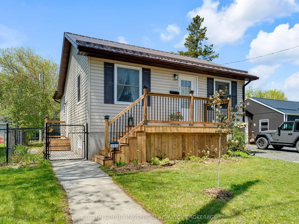 484 Nelson St, Kingston, ON K7K 4N5