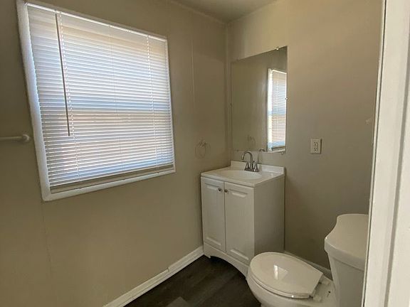 5th image of 1227 Story St APT 3
