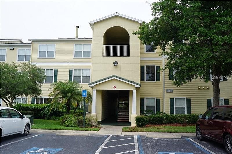 1st image of 18527 Bridle Club Dr