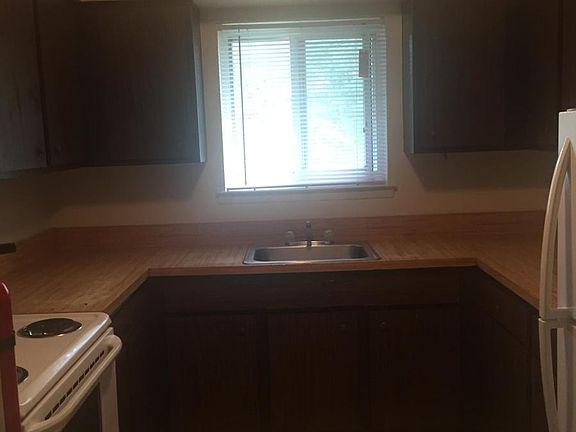 Tons of counter space and cabinetry