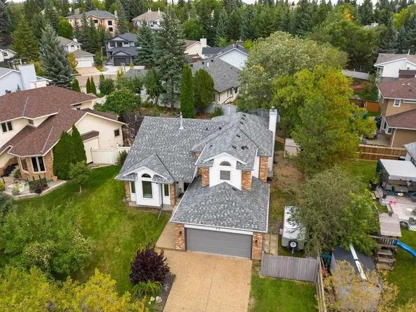 22 Kingsborough Ct, Saint Albert, AB T8N 5M5