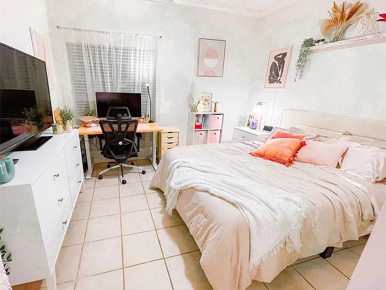 921 Marine Dr #214 — Photo 4