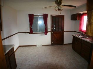 7111 SW Lario Ln, Topeka, KS 66619