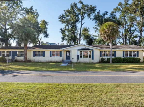 263 NW Crawford St, Mayo, FL 32066