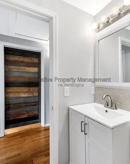2025 Eppinger St — Photo 15