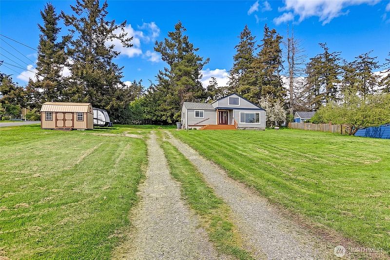 2nd image of 1320 Swantown Road