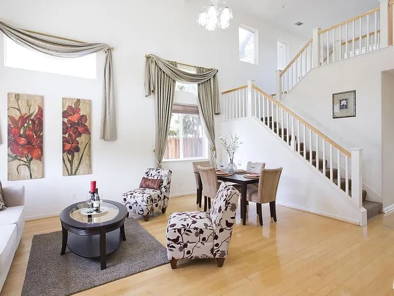 149 Orchard Park Pl — Photo 4