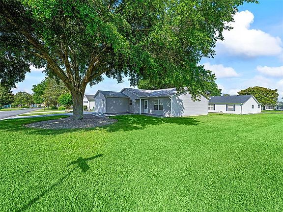 2nd image of 1401 Sonoma Ln