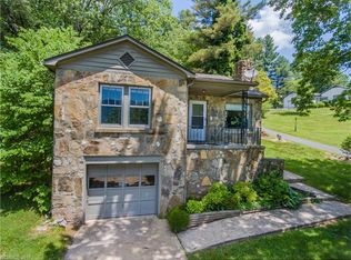 206 Hillside Terrace Dr, Waynesville, NC 28786