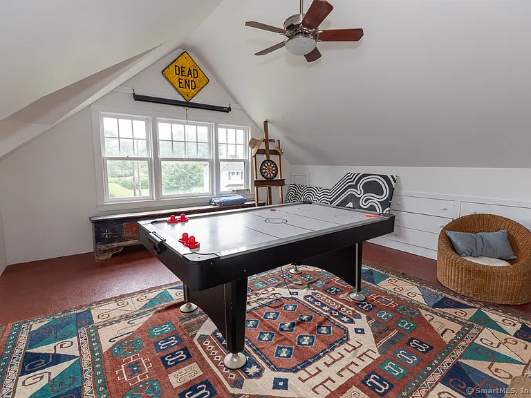 17 Agawam Ave — Photo 33