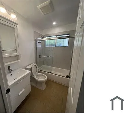 2426 Fern St #D — Photo 12