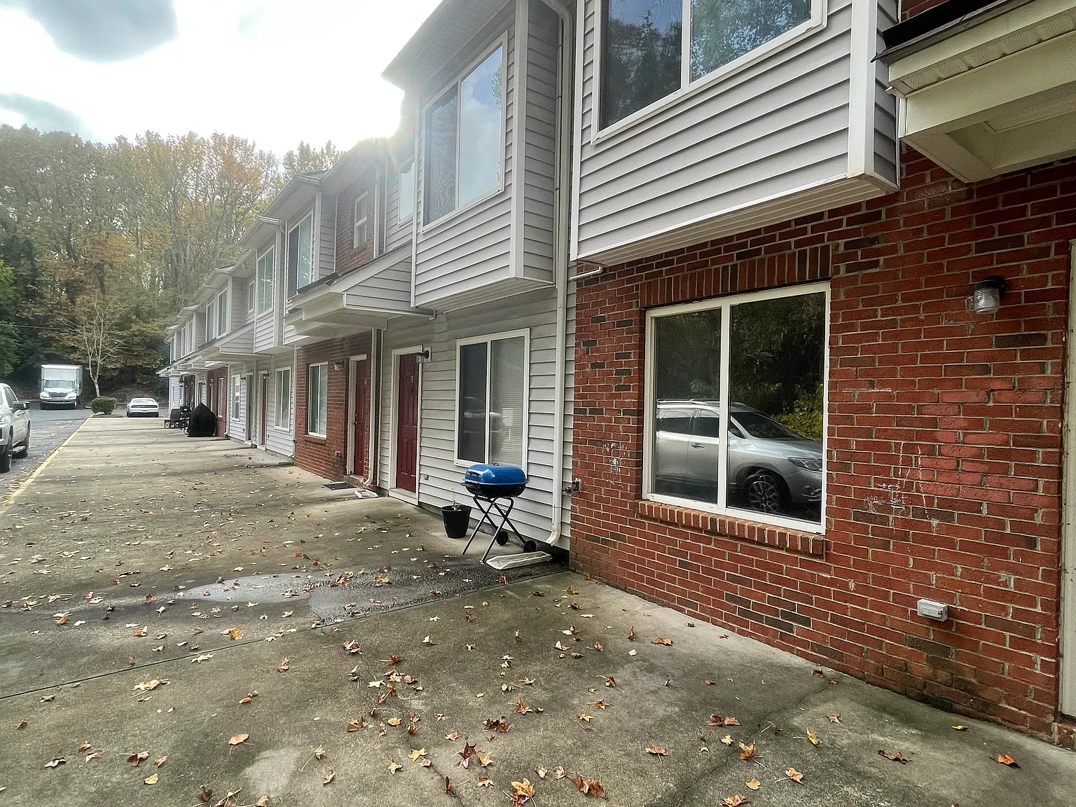 3301 Krupa Ct — Photo 2