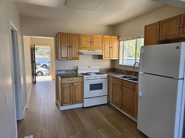 1st image of 662 Laine St APT C