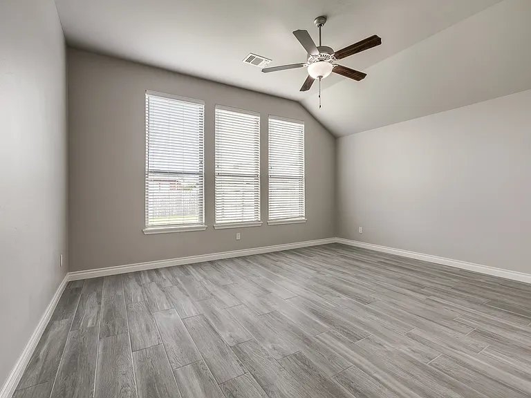 18705 Vivo Dr — Photo 34