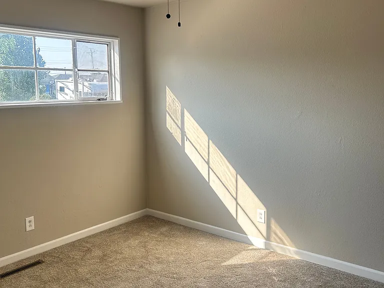 88 Rose Dr — Photo 28