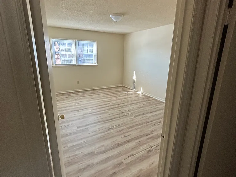 228 Northpoint Ave #G — Photo 9