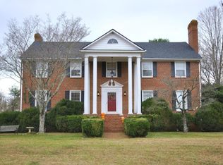 114 Lake Ridge Dr, Forest, VA 24551