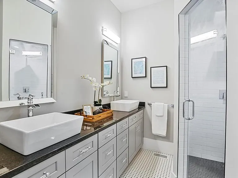 79 Adair Ave — Photo 17
