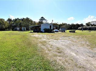 1220 Poston Rd, Dickinson, TX 77539