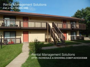 5209 SW 12th Ter APT 3, Topeka, KS 66604