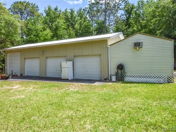 1121 N Greentree Ter, Lecanto, FL 34461