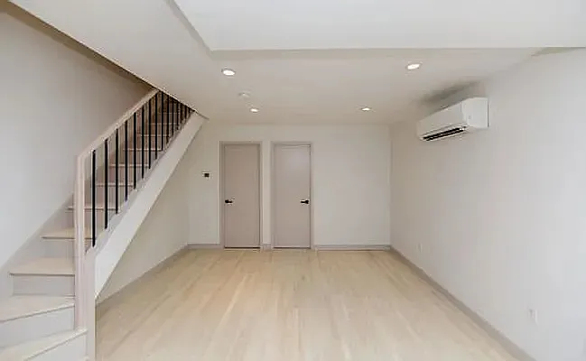 Rented by Voro New York | media 4