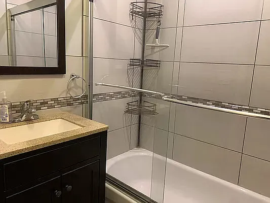 Rented by SERHANT. | media 8
