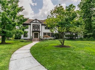 2517 Guilford Rd, Cleveland, OH 44118