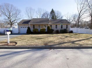 14 Pine Orchard Rd, West Warwick, RI 02893