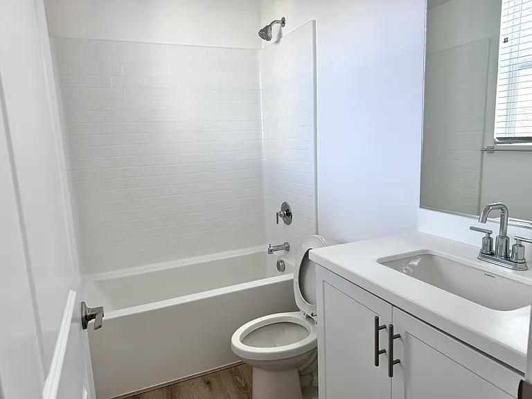 9680 Aire Pl — Photo 23