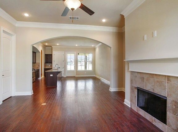 5th image of 5830 Lakeview Ln #L