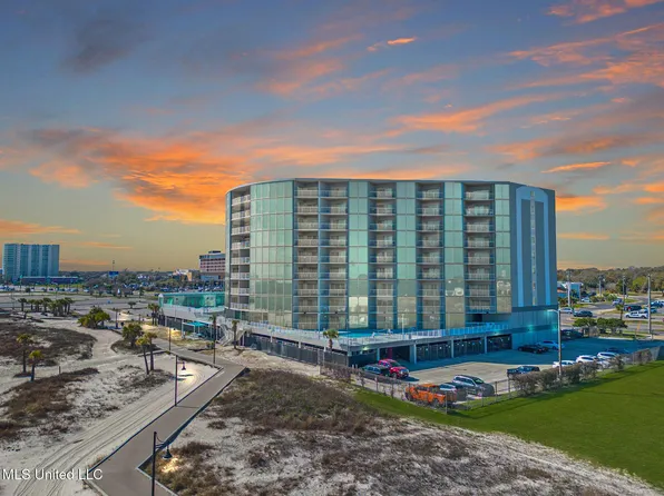 1899 Beach Blvd APT 208, Biloxi, MS 39531