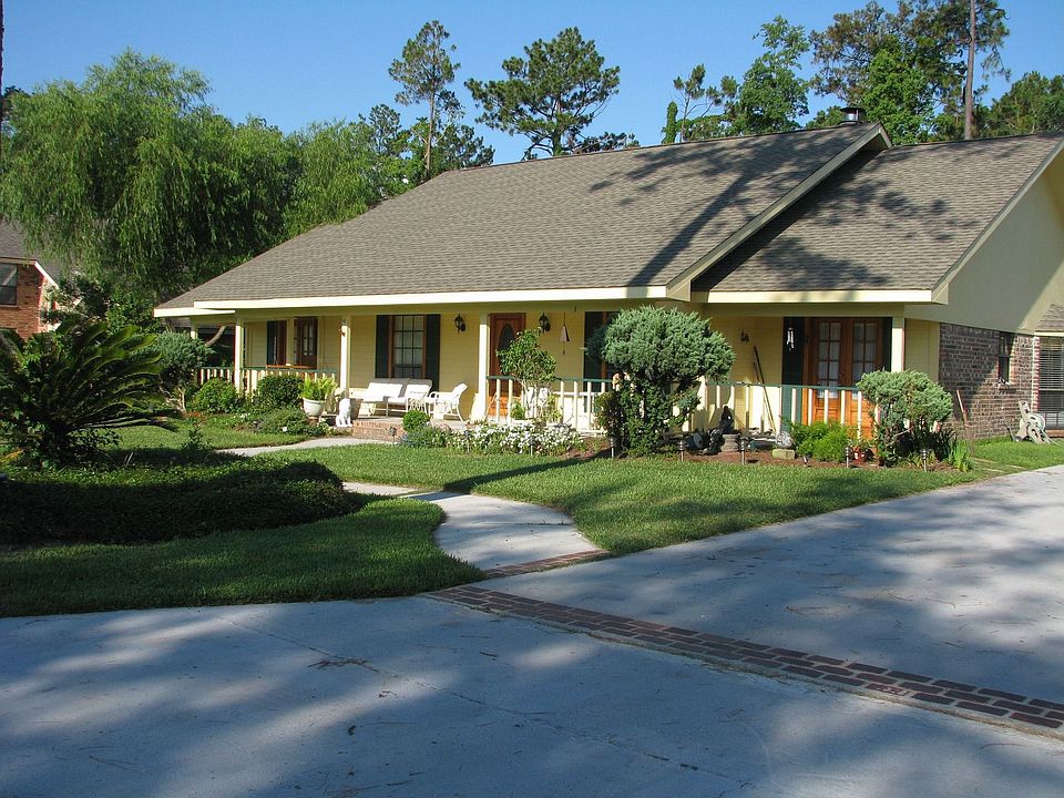 the perfect place to raise your children in lake charles.        $  225,000