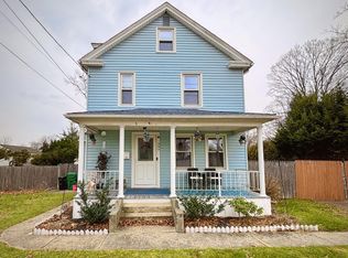 394 Granby Rd, Chicopee, MA 01013